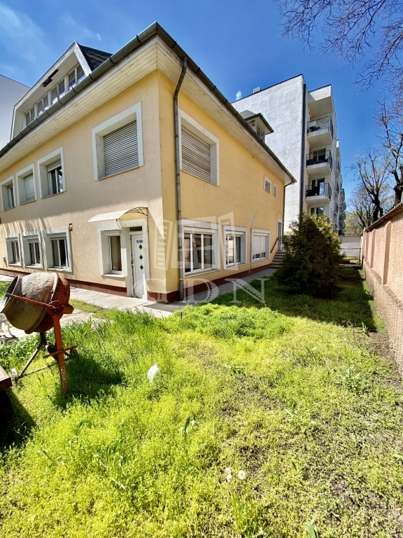 For sale Budapest XIII. kerület Family House